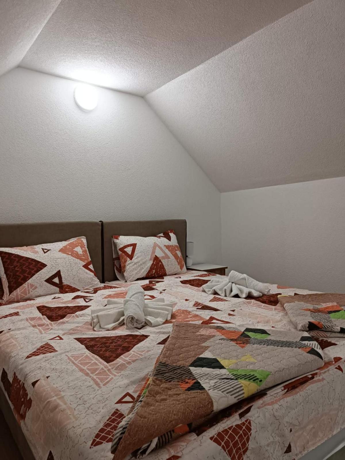 Apartmani Lena Pluzine Room photo